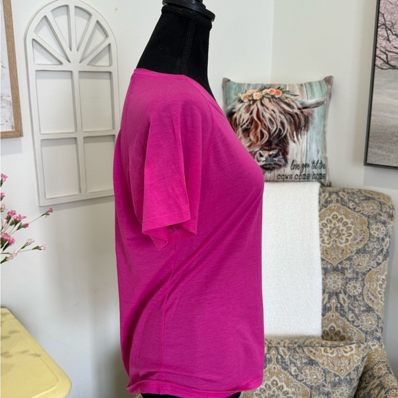Under Armour Pink Fitted Short Sleeve Tee - Picture 5 of 5